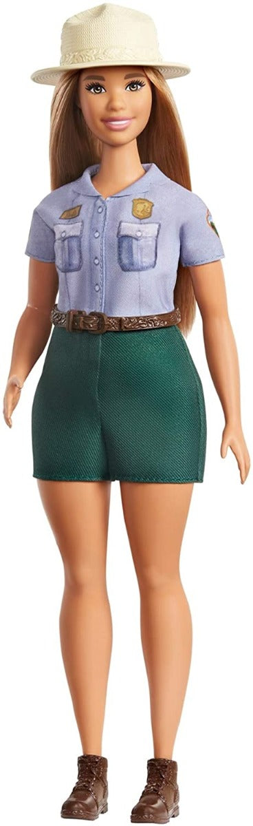 Barbie - Bambola Park Ranger Bionda Curvy Giocattolo da 30.5 cm con Vestito e Cappello di Paglia