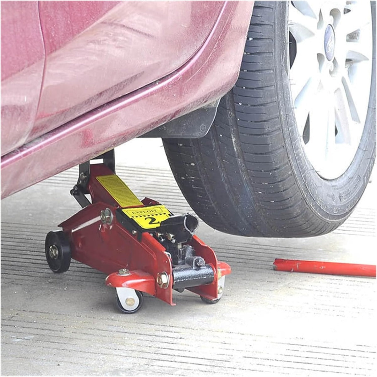 Sollevatore Idraulico 2T per Auto e SUV – Compatto, Robusto e Facile da Usare